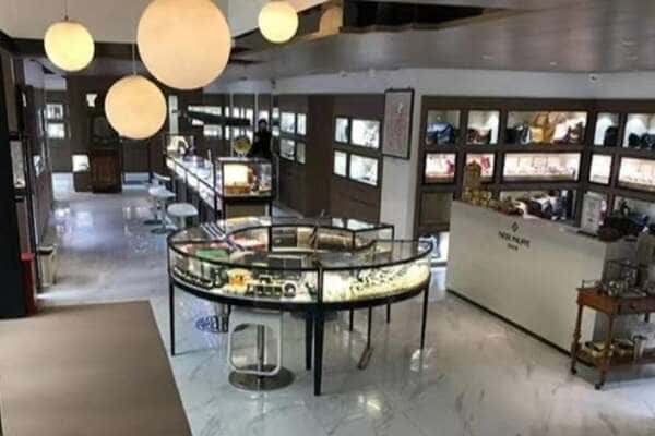 黑河市爱辉佳哥鉴酒商行